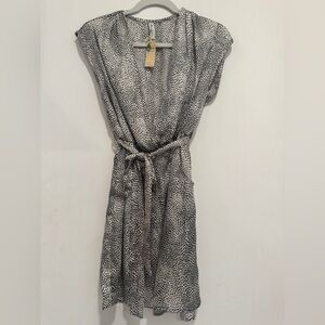 NWT Medium Final Touch Black and White Patterned Midi Dress